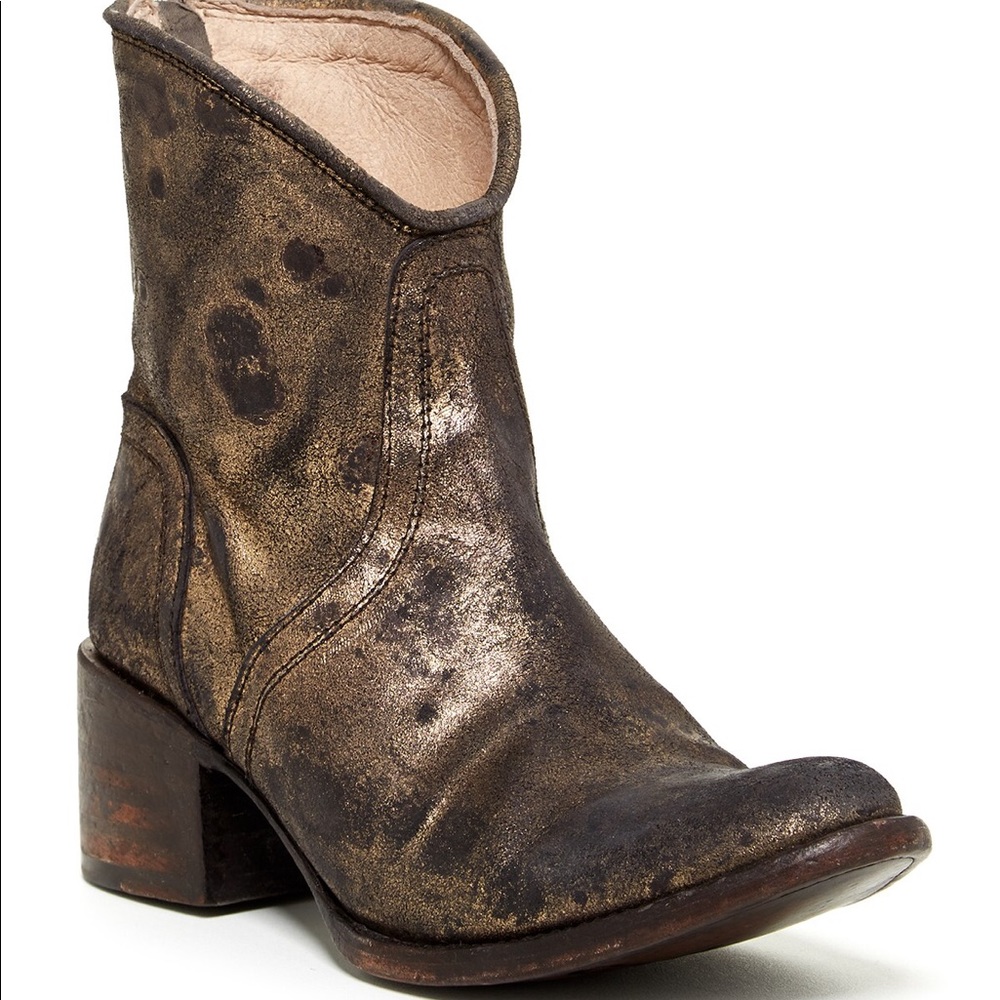 Freebird Ankle Boot Black + Dusted Gold Distressed